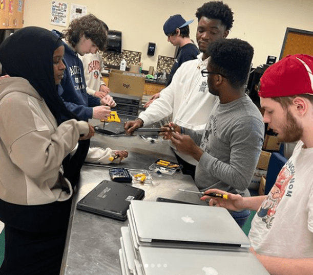 Riot Refurb: A Device Repair&nbsp;Lab