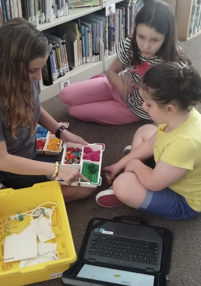 students working together