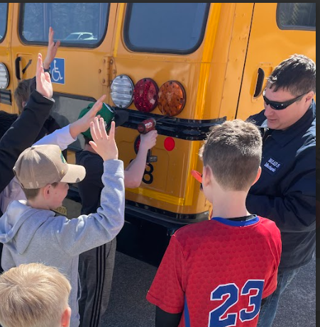 What’s Your Dream Job? Gray-New Gloucester Middle School Students Get a Closer&nbsp;Look